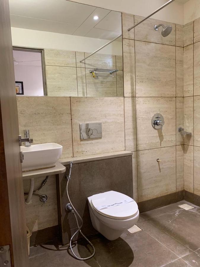 Hotel Regency 수라트 외부 사진